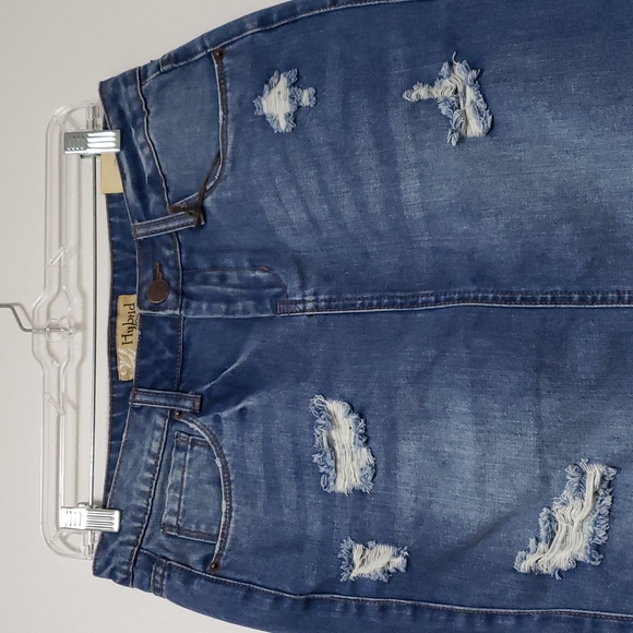 Hybrid distressed denim skirt - Picture 3 of 10